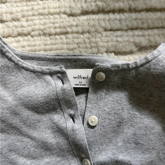 Aritzia Golighty Cardigan - Picture 3 of 3